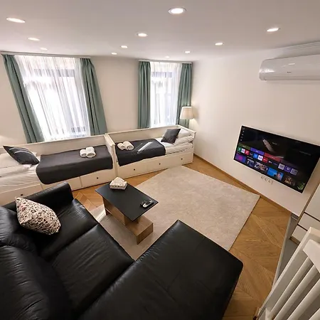 Apartment Monbuhim Four *