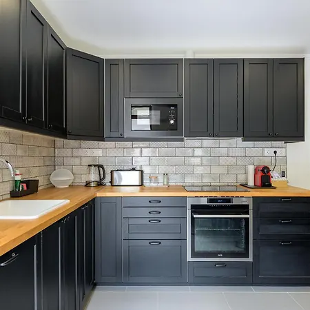 Monbuhim Four Apartman