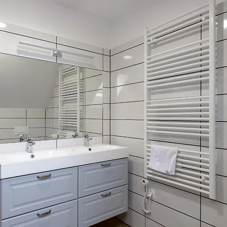 Apartman Monbuhim Four *