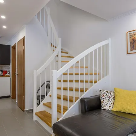 Apartman Monbuhim Four *